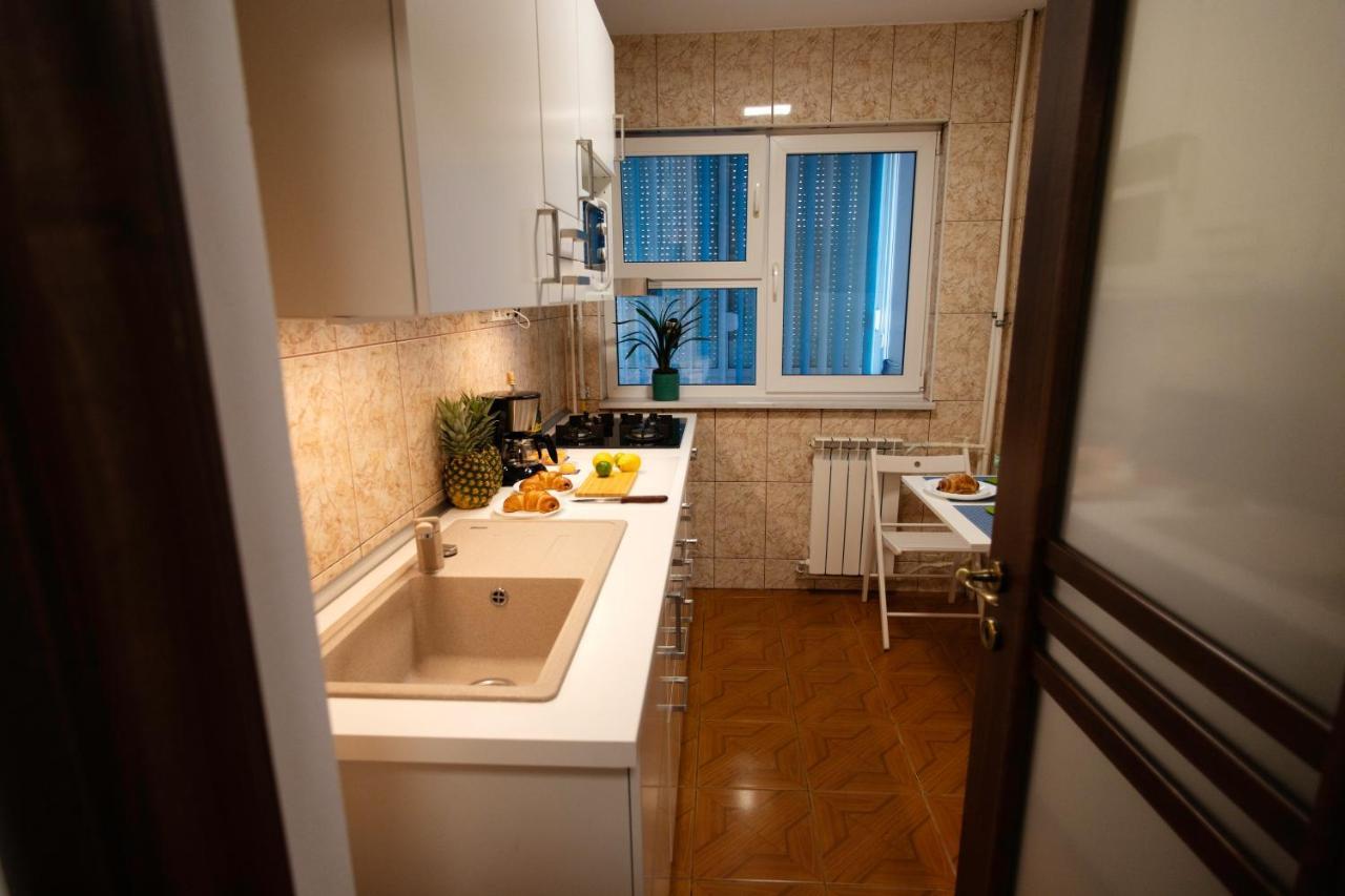 White Glamour Buzau Bagian luar foto