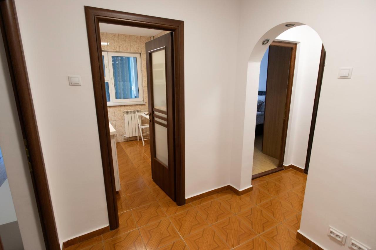 White Glamour Buzau Bagian luar foto